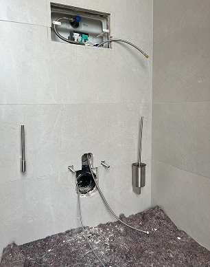 Wasseranschluss des WASHLETS herstellen